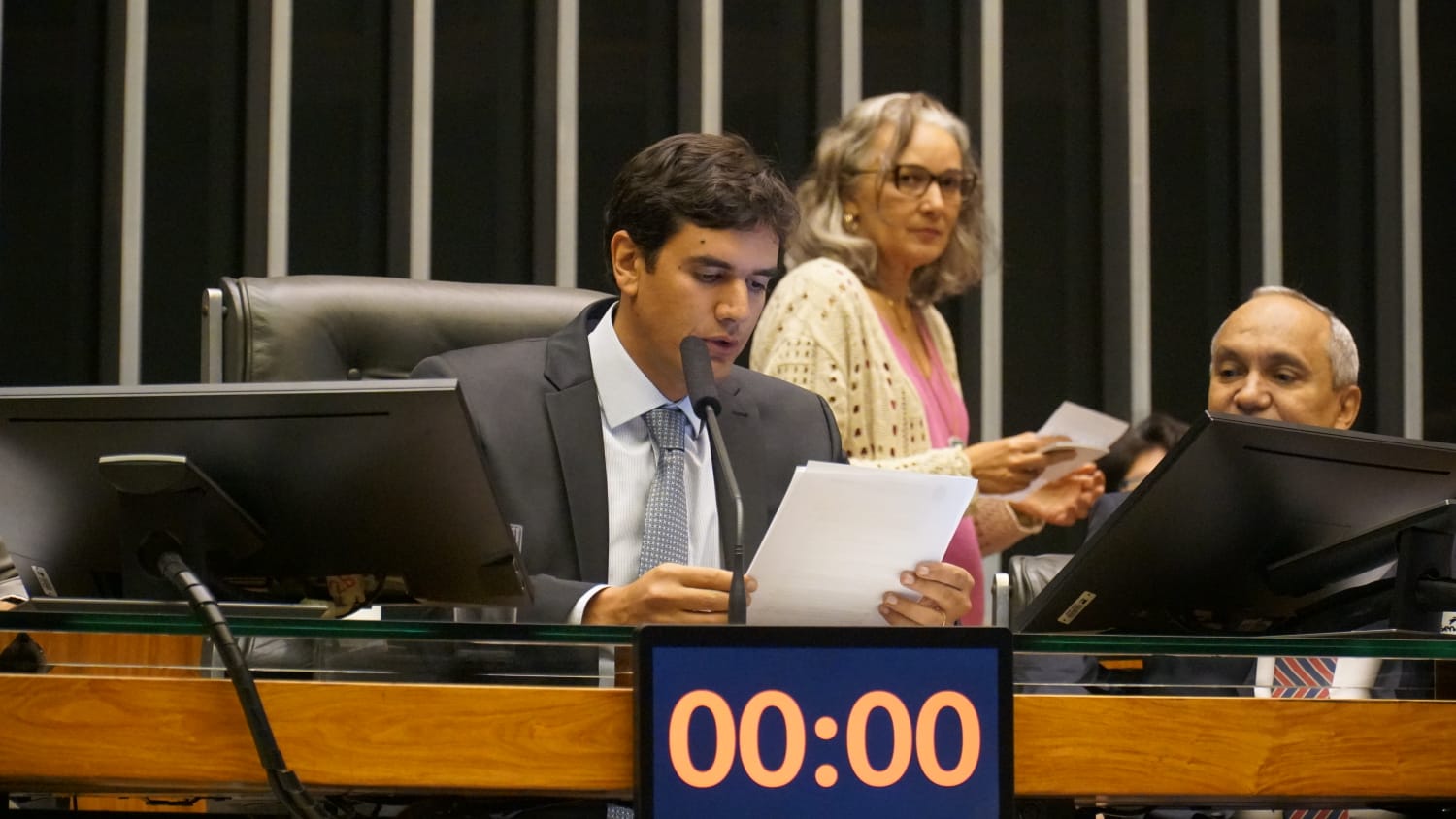 Rafael Prudente critica votação da Câmara dos Deputados sobre correção do Fundo Constitucional do DF