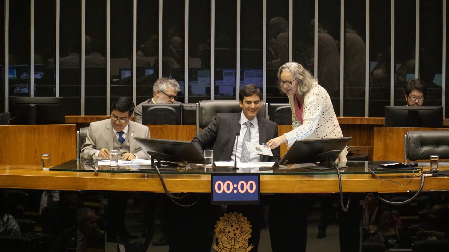 Rafael Prudente cobra da secretaria de Educação mais segurança nas escolas